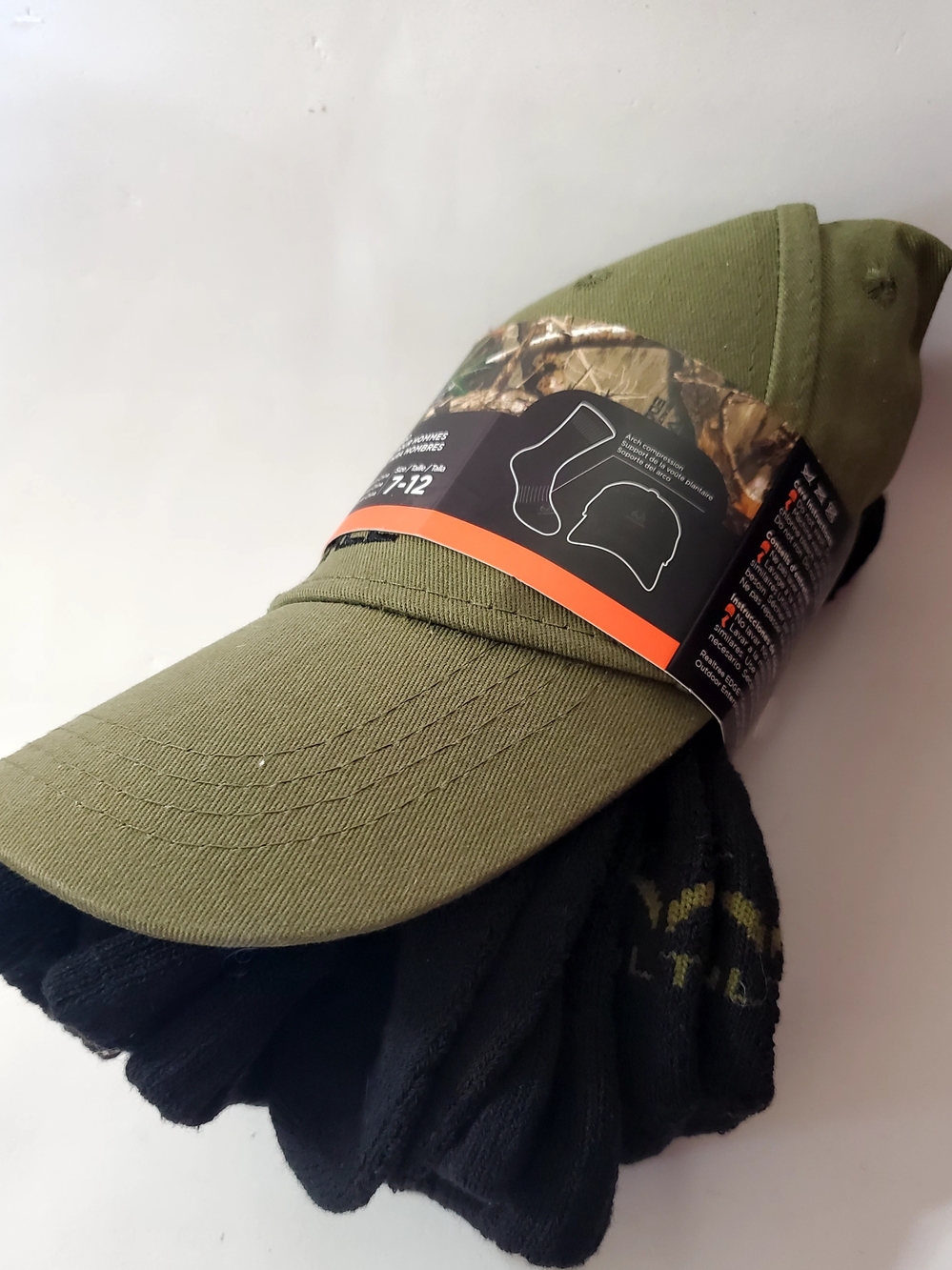 Realtree Olive Green Baseball Cap With 3 Pair Black Sz 7-12 Socks Sporty Set